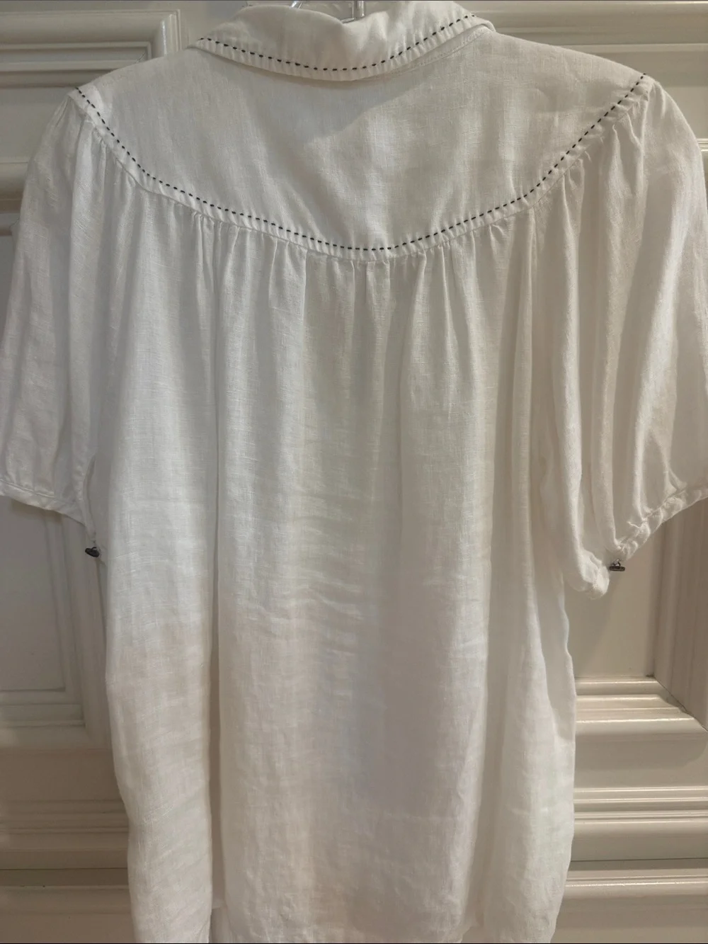 Anthropologie White V-Neck linen Collar Blouse